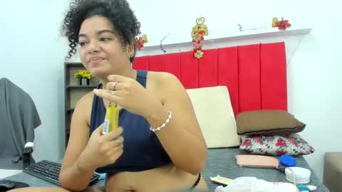 Snapshot of adrianasex_69 chatting on 12.29.24 adriana online show from 12.29.24