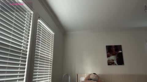 Snapshot of adriannarodriguez chatting on 10.10.25 Adrianna  online show from 10.10.25