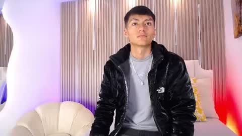 adrianstark_ online show from 06.10.26