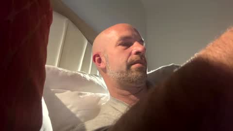 Snapshot of adrienfromparis chatting on 01.12.25 adrienfromparis online show from 01.12.25