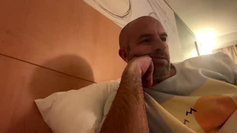 Snapshot of adrienfromparis chatting on 01.29.25 adrienfromparis online show from 01.29.25