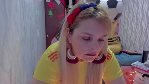 adriiana_fox_ online show from 06.11.26