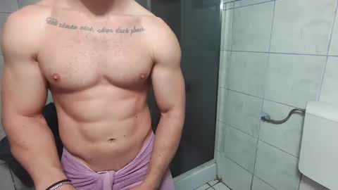 Snapshot of advp69 chatting on 12.21.24 Mrrfitt online show from 12.21.24