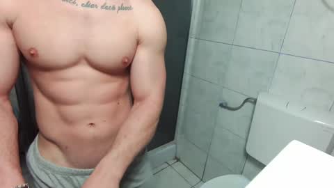 Snapshot of advp69 chatting on 02.07.25 Mrrfitt online show from 02.07.25