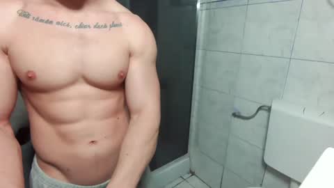 Snapshot of advp69 chatting on 02.07.25 Mrrfitt online show from 02.07.25