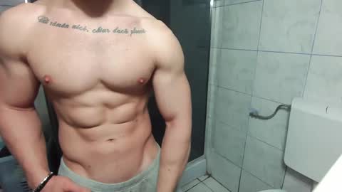 Snapshot of advp69 chatting on 02.15.25 Mrrfitt online show from 02.15.25