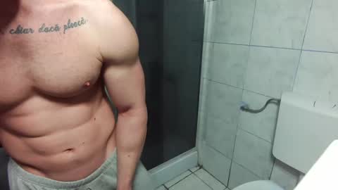 Snapshot of advp69 chatting on 02.16.25 Mrrfitt online show from 02.16.25