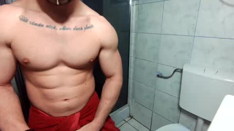 Snapshot of advp69 chatting on 03.08.25 Mrrfitt online show from 03.08.25