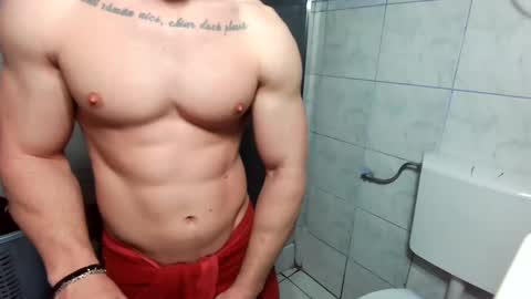 Snapshot of advp69 chatting on 03.09.25 Mrrfitt online show from 03.09.25