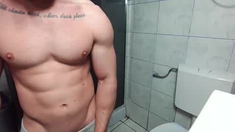 Snapshot of advp69 chatting on 03.12.25 Mrrfitt online show from 03.12.25