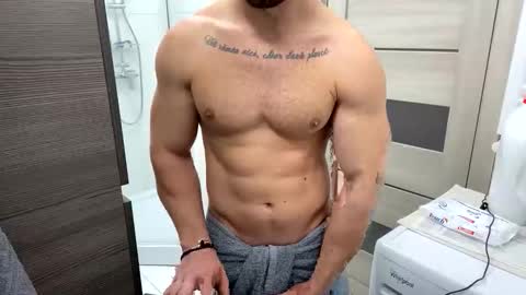 Snapshot of advp69 chatting on 09.25.25 Mrrfitt online show from 09.25.25