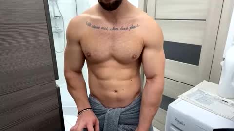 Snapshot of advp69 chatting on 09.27.25 Mrrfitt online show from 09.27.25