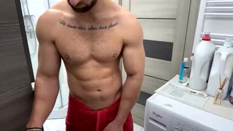 Snapshot of advp69 chatting on 09.29.25 Mrrfitt online show from 09.29.25