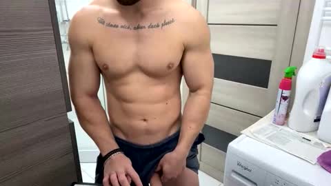 Snapshot of advp69 chatting on 10.15.25 Mrrfitt online show from 10.15.25