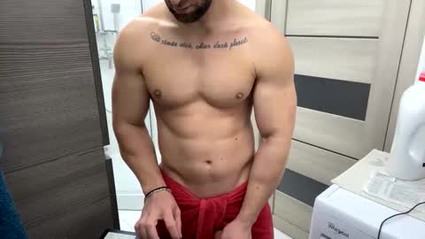 Snapshot of advp69 chatting on 11.11.25 Mrrfitt online show from 11.11.25