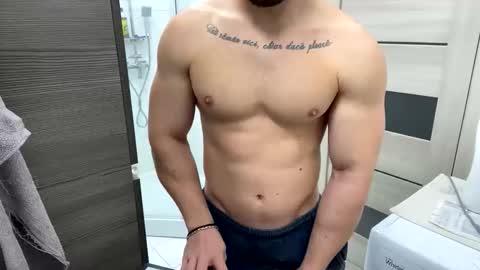 Snapshot of advp69 chatting on 11.23.25 Mrrfitt online show from 11.23.25