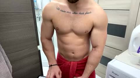 Snapshot of advp69 chatting on 11.29.25 Mrrfitt online show from 11.29.25