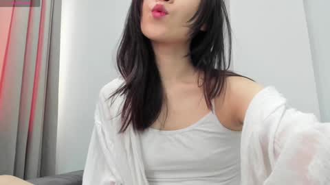 Aenie online show from 02.01.25