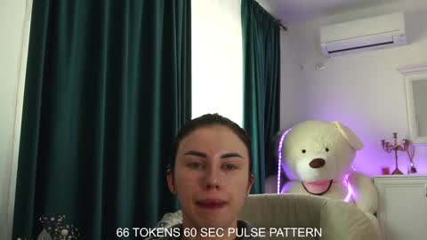 Snapshot of aelia_anara chatting on 01.09.25 Aelia online show from 01.09.25