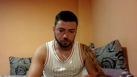 Snapshot of aerthurethan chatting on 10.08.25 aerthurethan online show from 10.08.25