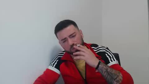 Snapshot of aerthurethan chatting on 11.18.25 aerthurethan online show from 11.18.25