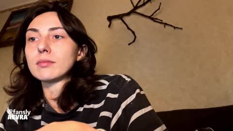 Snapshot of aevra chatting on 11.28.25 vegans taste better online show from 11.28.25