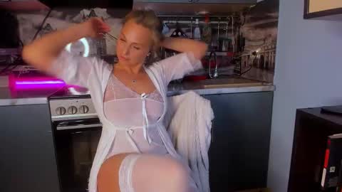 Snapshot of afanasia chatting on 11.24.25 OneAfa online show from 11.24.25