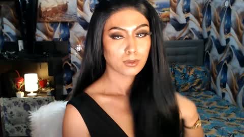 Snapshot of affairtoyourgoddesskhendra chatting on 03.05.25 Dominant Goddess Contessa online show from 03.05.25