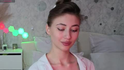 Snapshot of affiinalovsx chatting on 04.11.26 AffiinaLovsx online show from 04.11.26