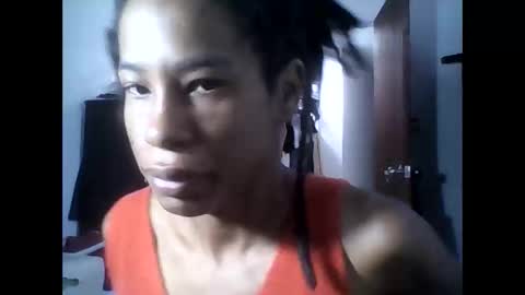 Snapshot of africadeluxe chatting on 05.10.26 Africa online show from 05.10.26
