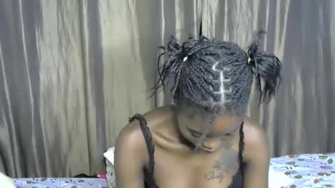 Snapshot of africana_slimqueen chatting on 05.13.26 africana_slimqueen online show from 05.13.26