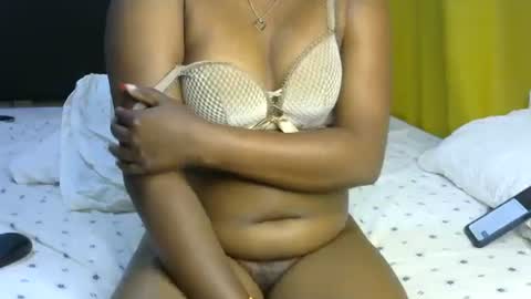 Snapshot of africanlovei chatting on 02.27.25 africanlovei online show from 02.27.25