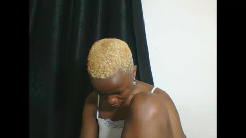 PHOEBE online show from 10.10.25