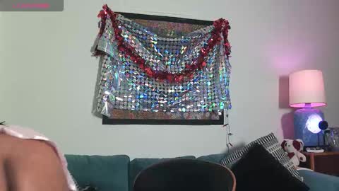 Ms. Livvy Kinka online show from 02.22.26