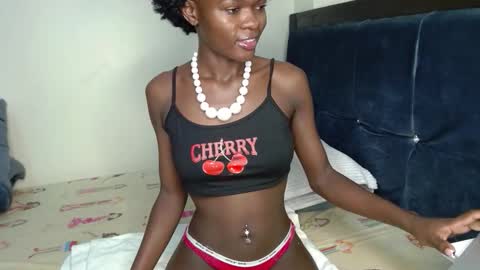 Mia online show from 09.23.25