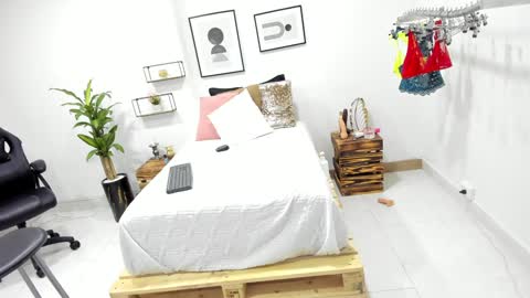 Snapshot of afrodita_martinez chatting on 01.20.25 Afrodita online show from 01.20.25