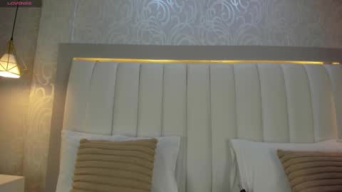 A F R O D I T A  online show from 02.05.25