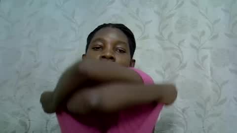 pink  and josphen online show from 02.17.25