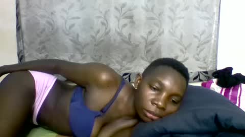 pink  and josphen online show from 03.09.25