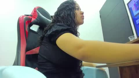 A G A T A  online show from 03.20.26