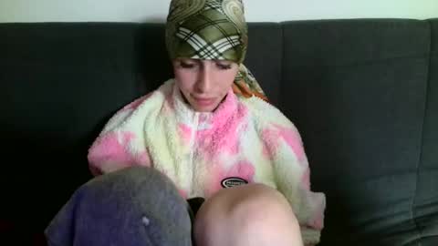 pamelaanderson777 online show from 11.18.25