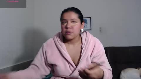 Snapshot of agata_c chatting on 12.15.25 Agatha online show from 12.15.25