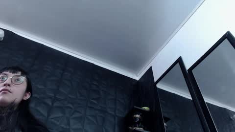 Snapshot of agata_darkness chatting on 11.27.25 Miss Agata online show from 11.27.25