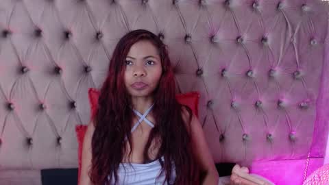 Snapshot of agata_grubisic chatting on 02.25.25 Agata grubisic online show from 02.25.25