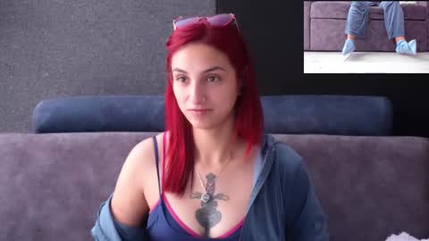 Snapshot of agatacollinsss chatting on 10.24.25 Agata Collinss online show from 10.24.25