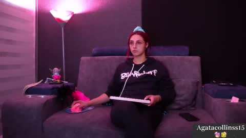 Snapshot of agatacollinsss chatting on 11.11.25 Agata Collinss online show from 11.11.25