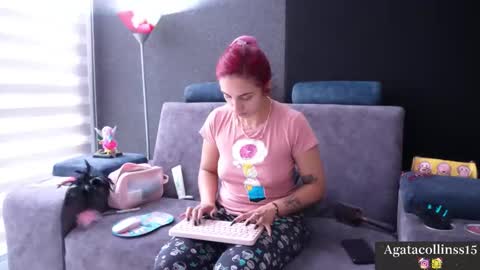 Snapshot of agatacollinsss chatting on 12.02.25 Agata Collinss online show from 12.02.25