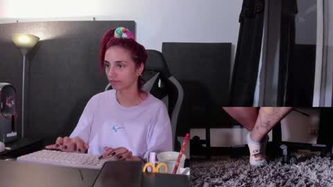 Agata Collinss online show from 04.05.26