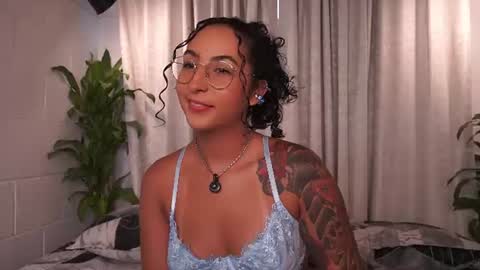 Snapshot of agatha_collinss chatting on 06.21.26 Val inst agatha clls online show from 06.21.26