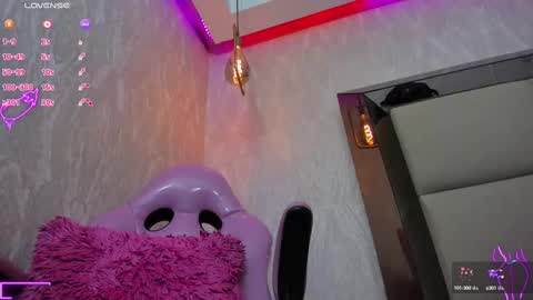 LUNNA online show from 02.11.25